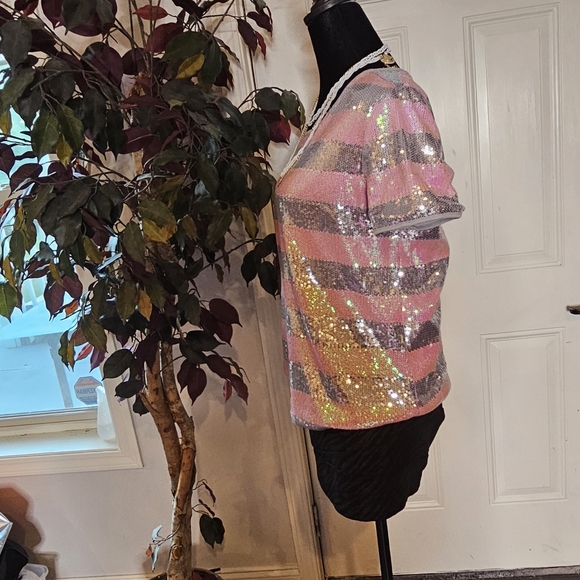Forever 21 Sequin Embellished Top, Short Sleeves Size Medium - Picture 6 of 10